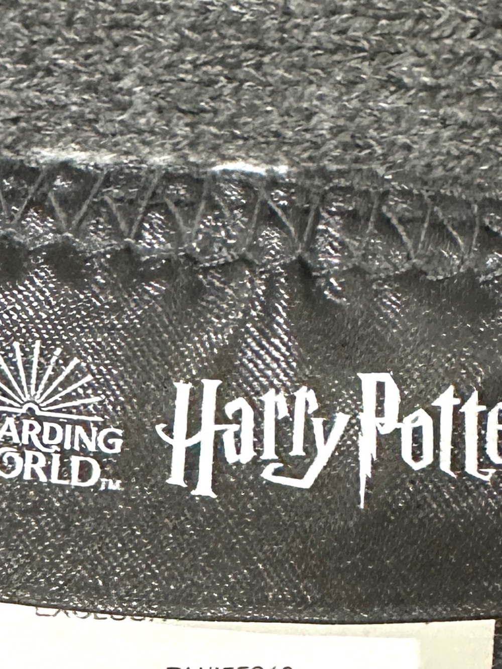 Wizarding World Of Harry Potter Gryffindor Cardigan - Picture 3 of 5